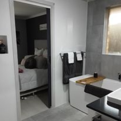 modern-bathroom-renovation-eastern-suburb-adelaide-big-0