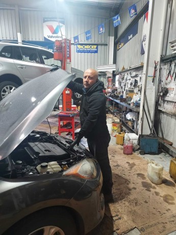 witness-a-hassle-free-timing-belt-replacement-by-choosing-us-big-0