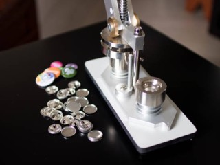 buttons-and-pins-badgemachine