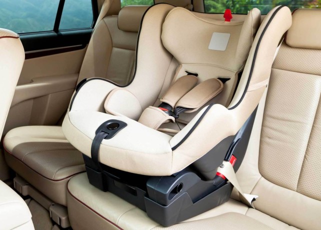 comfort-baby-seat-from-melbourne-airport-big-0