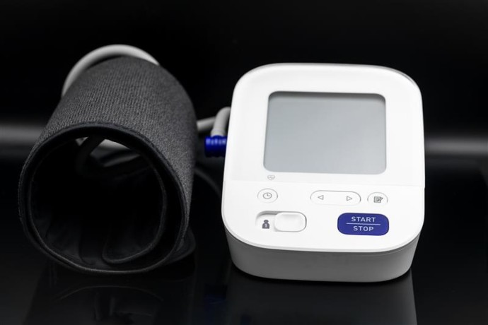 buy-the-best-blood-pressure-monitor-online-accurate-affordable-big-0