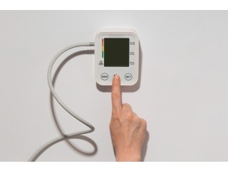 Best BP Machine Price in India - Buy Omron Monitors Online
