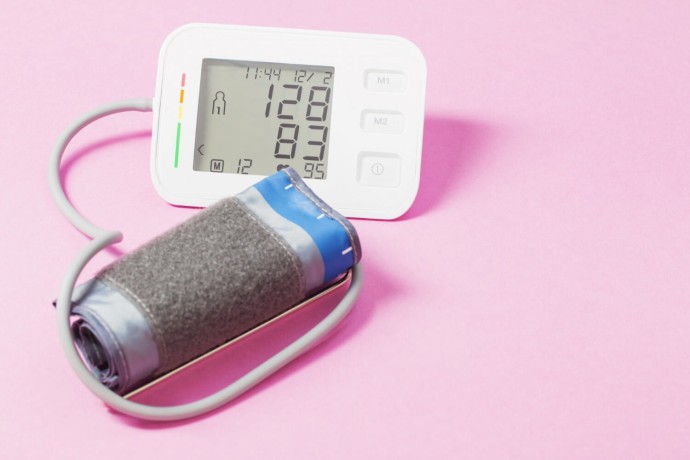 portable-bp-machine-smart-health-monitoring-anywhere-big-0