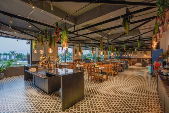 best-luxury-resort-in-corbett-big-0