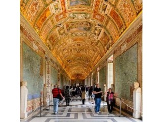 Book your tailored Vatican guided tour to unearth the stunning marvels of Rome