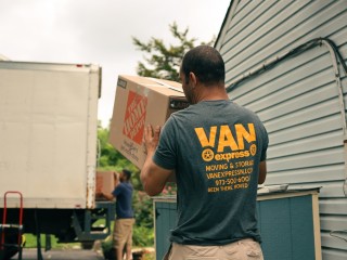 van-express-moving