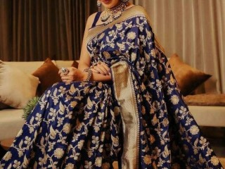 discover-a-variety-of-sarees-with-discounts-at-mirraw