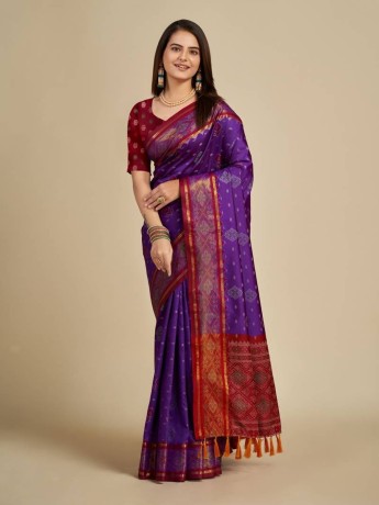 shop-beautiful-patola-sarees-online-at-mirraw-big-0