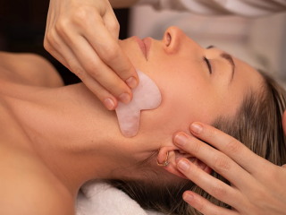 gua-sha-facial-massage-nyc