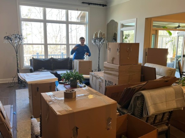 on-the-move-moving-company-big-1