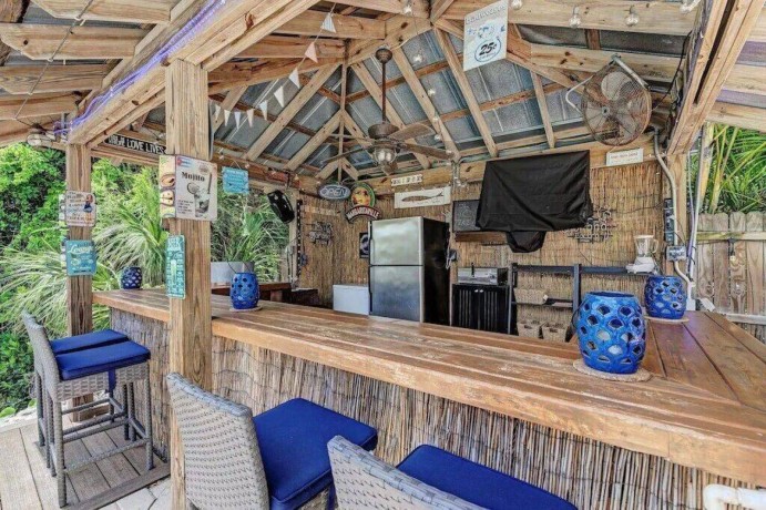 experience-luxury-vacation-rentals-anna-maria-island-big-0